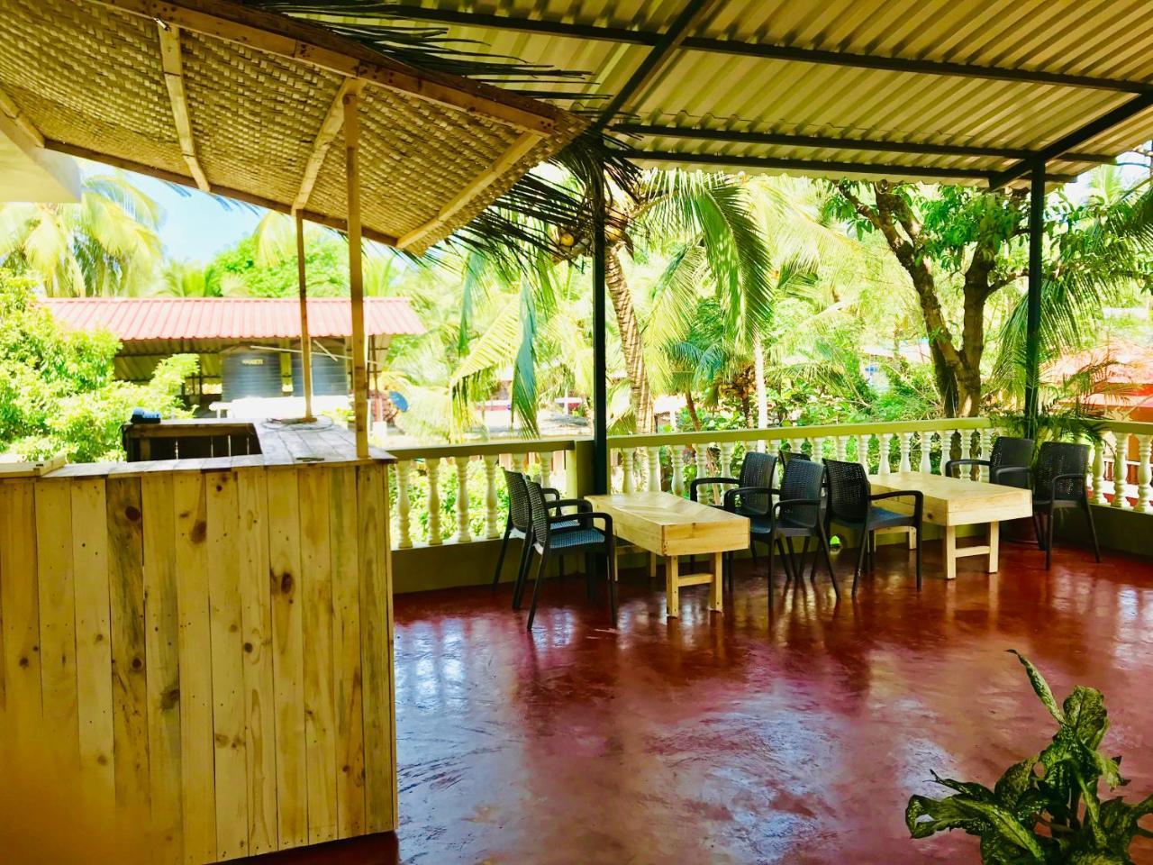كاندولِم Laligurasvilla Beachside Escape - 100M To Beach المظهر الخارجي الصورة